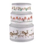 Ein Keksdosen 3er Set Christmas Cake von Wrendale.
