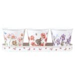Ein 3er Set Kräutertöpfe mit Tablett Floral von Wrendale 33x11x2_5cm.