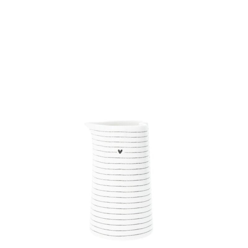 Ein Krug Streifen Klein von Bastion Collections aus Keramik 12_5x6_5cm bzw 350ml.