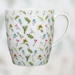 Eine vegane_ sommerliche 850 ml XXL Jumbotasse Wiesenblumen aus Hartporzellan von Lucy’s Homedesign_ inklusive passender Öko Geschenkbox 349 Gramm.