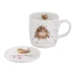 Eine Kaffeetasse und ein Untersetzer Flying Nest von Wrendale aus Porzellan 300ml.