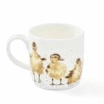 Eine Kaffeetasse Just Hatched von Wrendale aus Porzellan 300ml.
