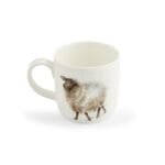 Eine Kaffeetasse Wolly Jumper von Wrendale aus Porzellan 300ml.
