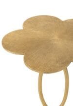 KG Beistelltisch Tiana Aluminium Gold 47x47x61cm Goldener Tisch in Blumenform mit strukturiertem Design.