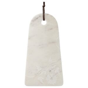 Marmor-Schneidebrett mit floralem Muster und Lederband.