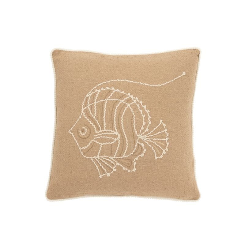 Beiges Kissen mit Fischstickerei, dekoratives Design.